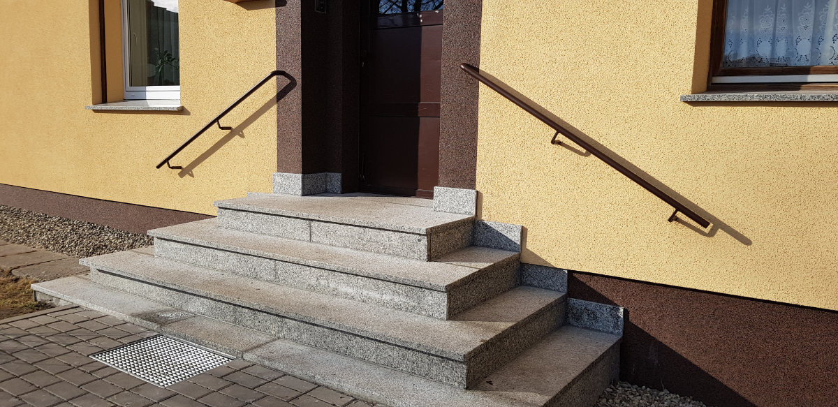 Nowe schody - Żeromskiego 57